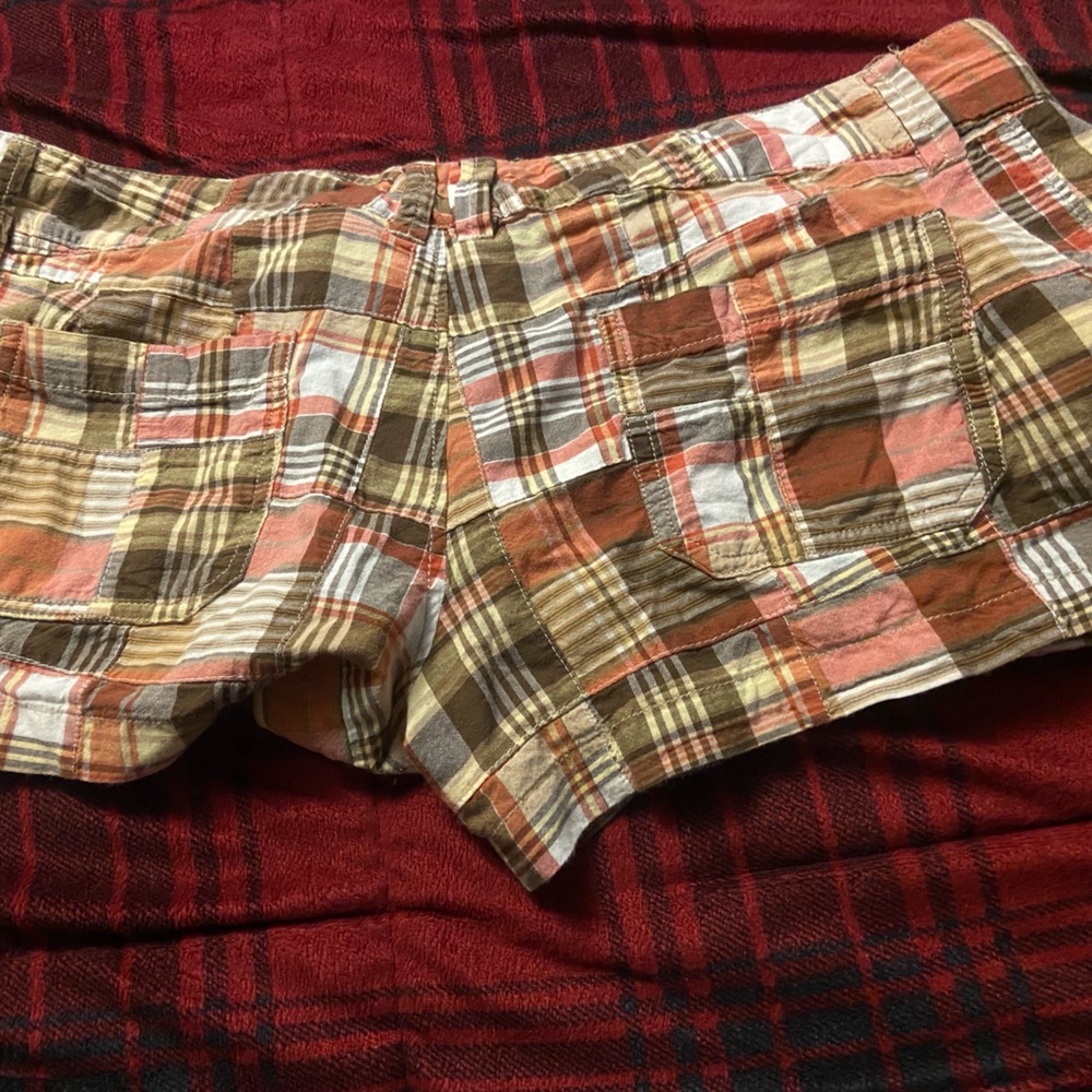 Women plain red camel shorts size 11